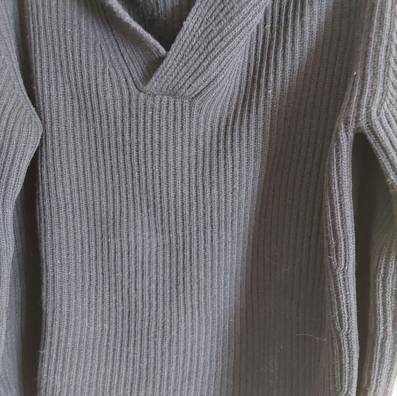 Barney's Fisherman Navy Blue Heavy Sweater. - Picture 5 of 8